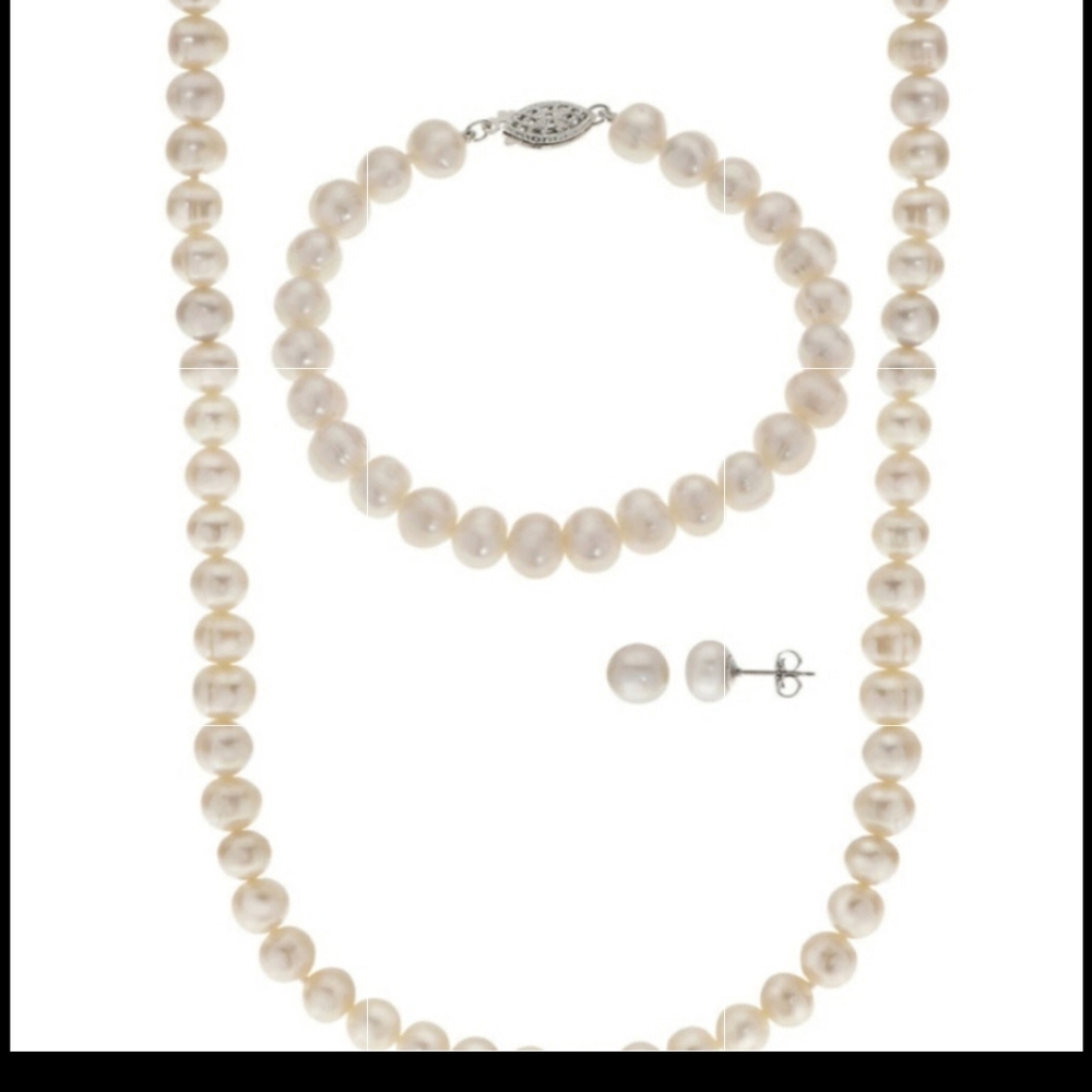 NWT- Pearls